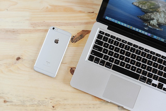 iPhone Duo inicia pré-venda nesta sexta-feira; confira os valores do novo celular dobrável da Apple